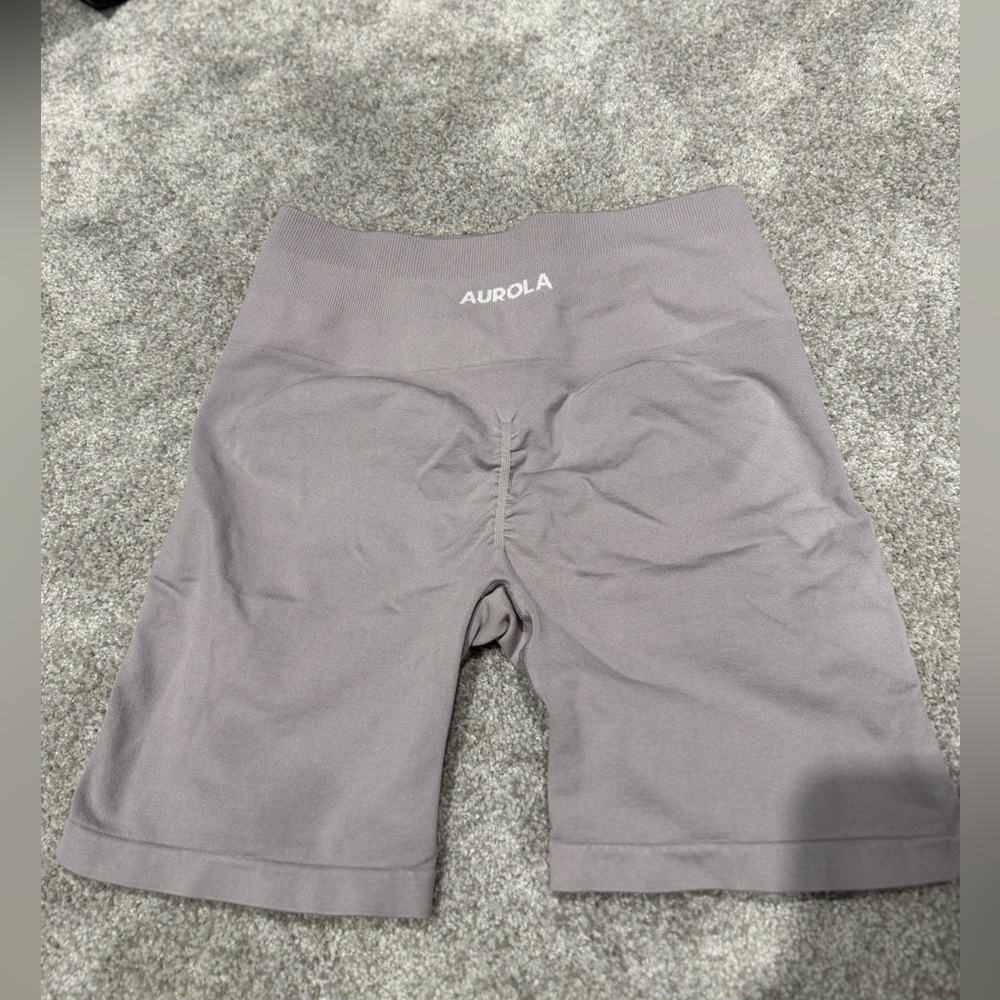 Aurola Biker Shorts Workout Spandex Booty Shorts Purple Gray Shorts Size S M